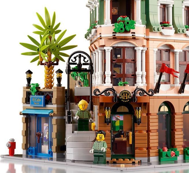 Блоковий конструктор LEGO Icons Бутік-готель (10297) от OP 10297 фото